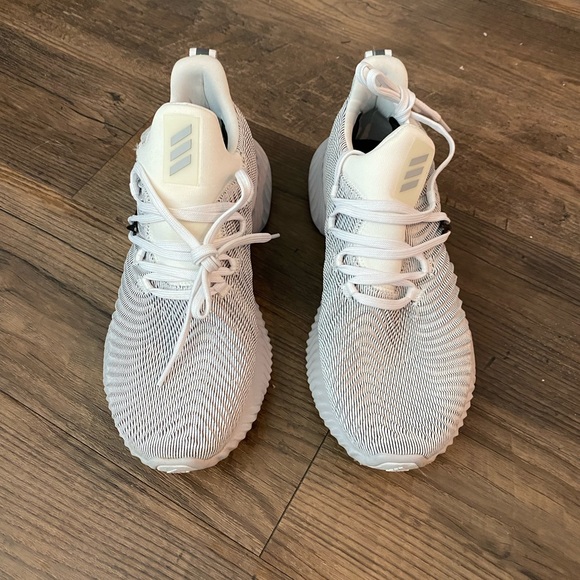 🚫SOLD🚫 NWT Adidas alphabounce instinc - Picture 4 of 6